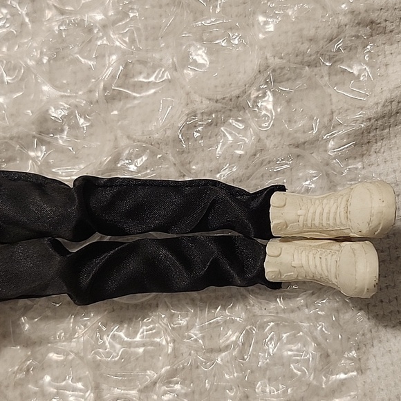 BTS DOLL - Picture 2 of 3